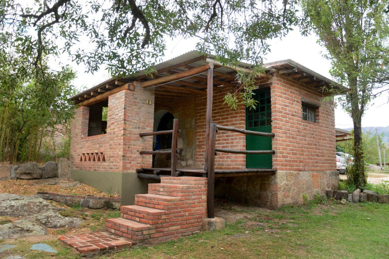 La Toma Complejo De Montana - Cabanas Y Habitaciones En Hosteria مينا كلافيرو المظهر الخارجي الصورة