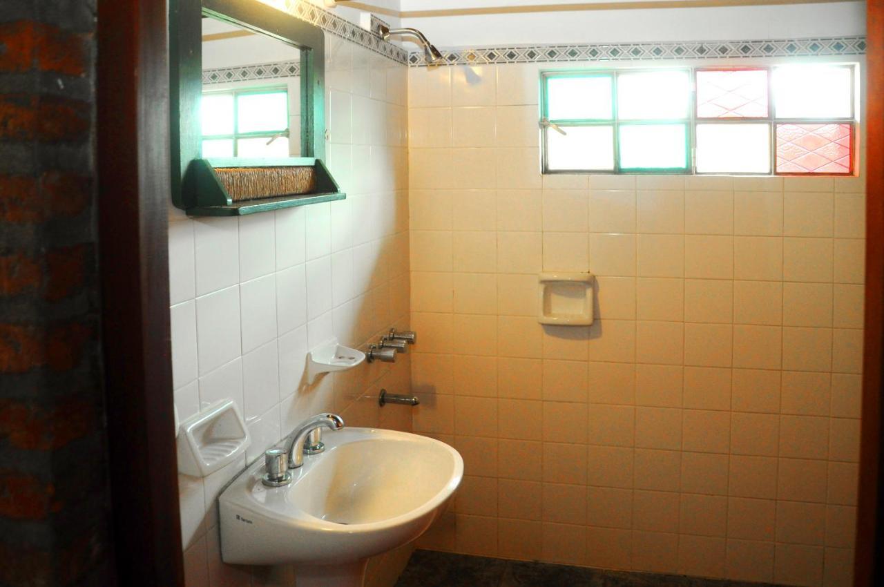 La Toma Complejo De Montana - Cabanas Y Habitaciones En Hosteria مينا كلافيرو المظهر الخارجي الصورة