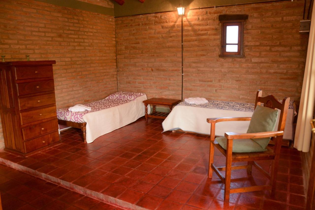 La Toma Complejo De Montana - Cabanas Y Habitaciones En Hosteria مينا كلافيرو المظهر الخارجي الصورة